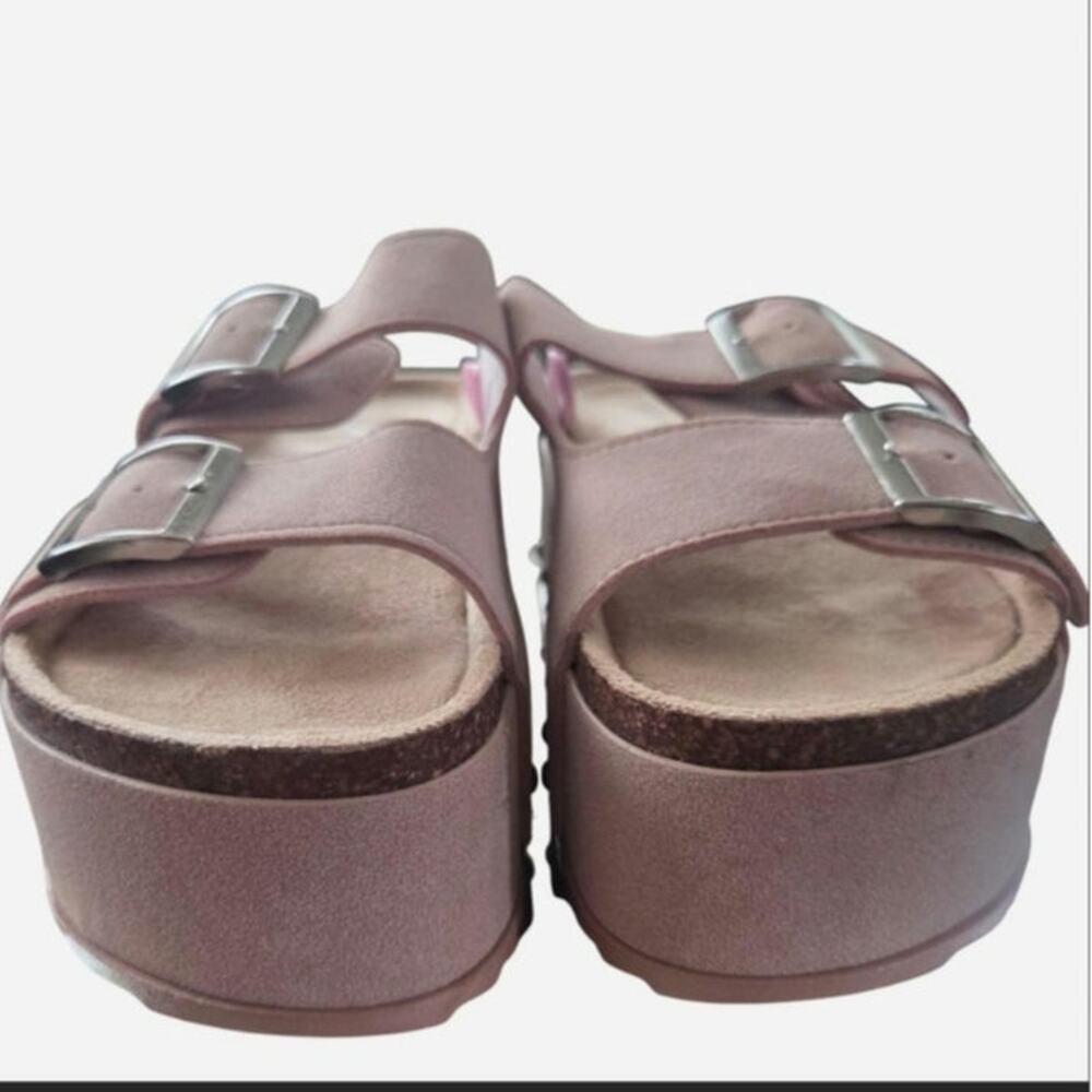 Madden Girl Faux suede pink stud platform size 10